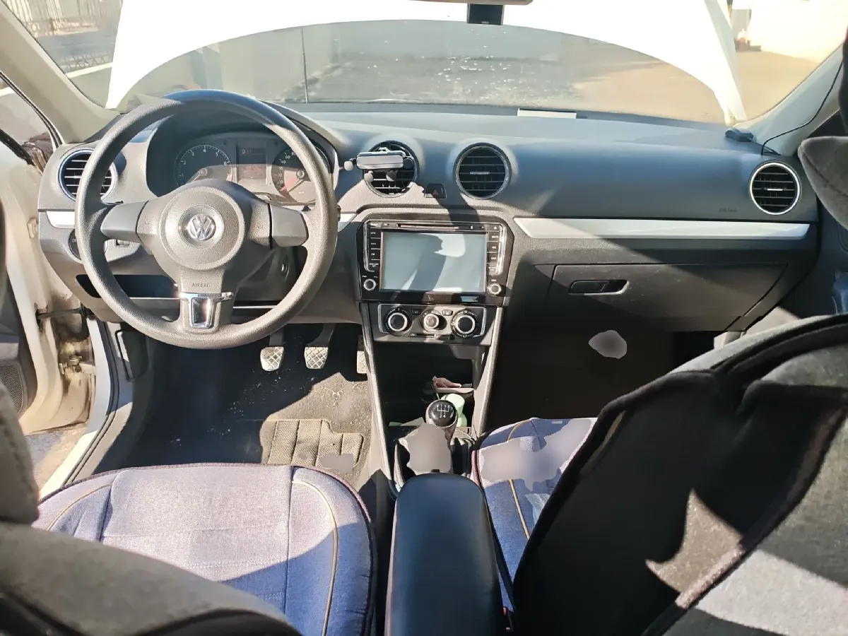 2013 Volkswagen Jetta 1.4L 90HP L4 5MT,autocango,china used car exporter,china ev exporter,chinese used car exporter,chinese used ev exporter