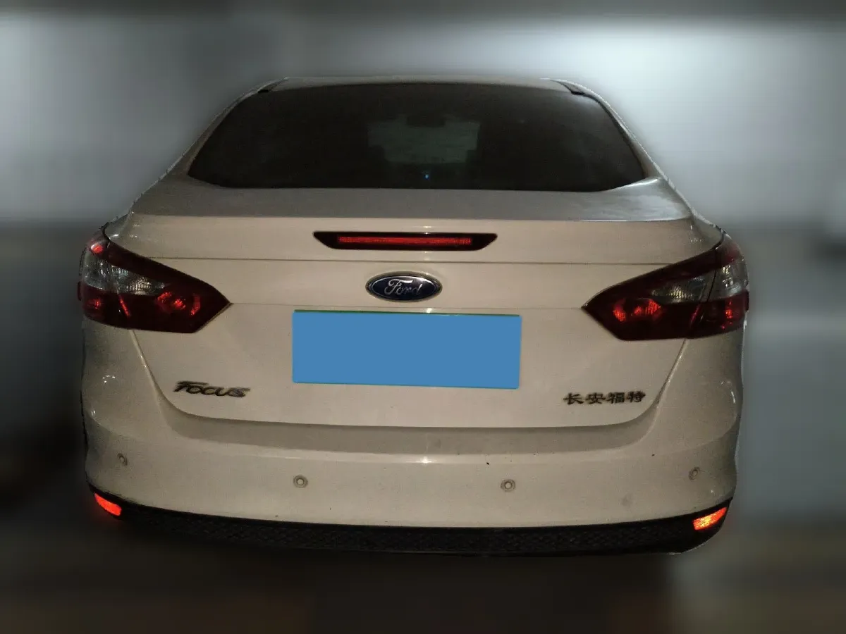 2012 Ford Focus 1.6L 125HP L4 6DCT,autocango,china used car exporter,china ev exporter,chinese used car exporter,chinese used ev exporter