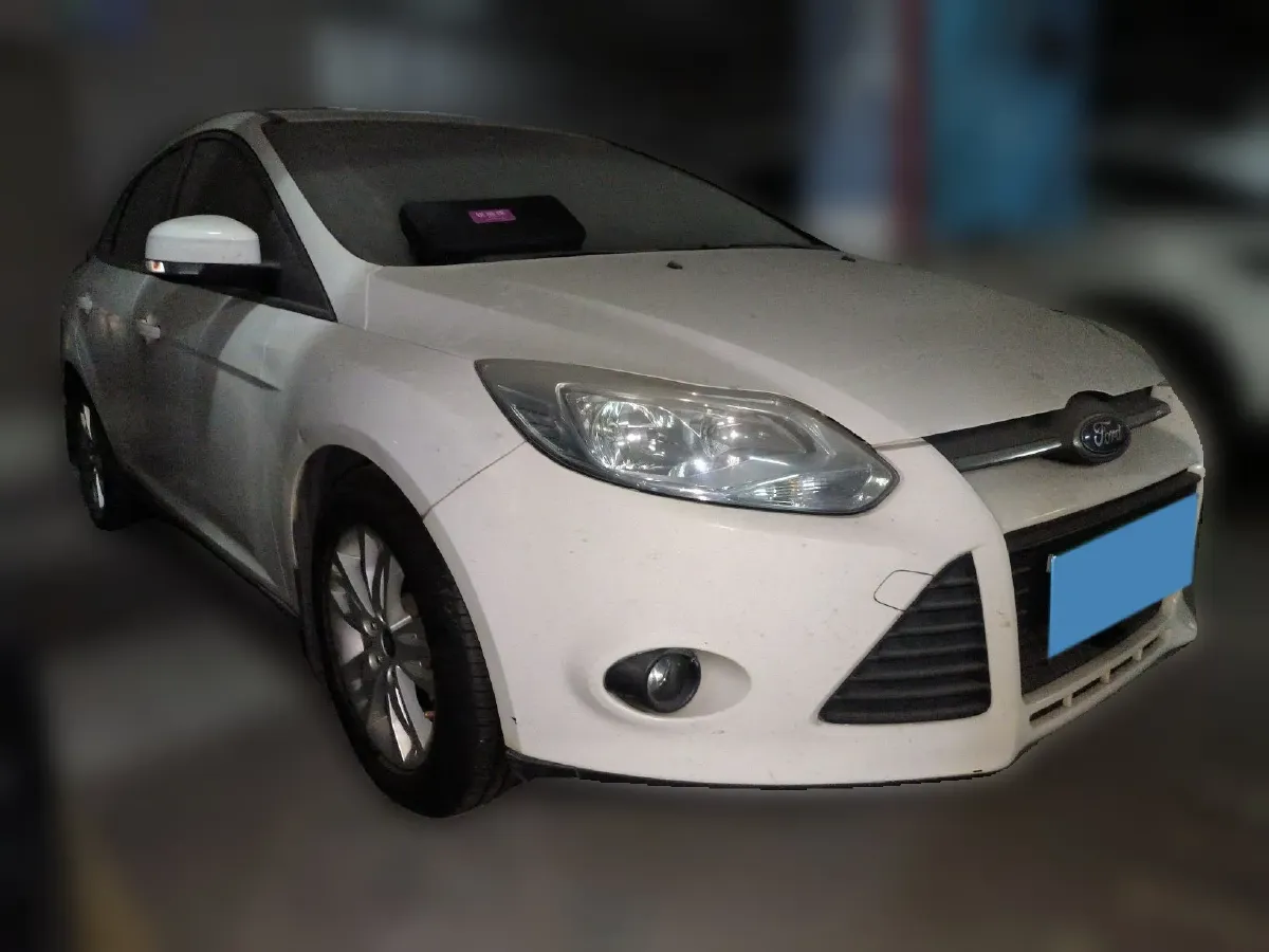 2012 Ford Focus 1.6L 125HP L4 6DCT,autocango,china used car exporter,china ev exporter,chinese used car exporter,chinese used ev exporter