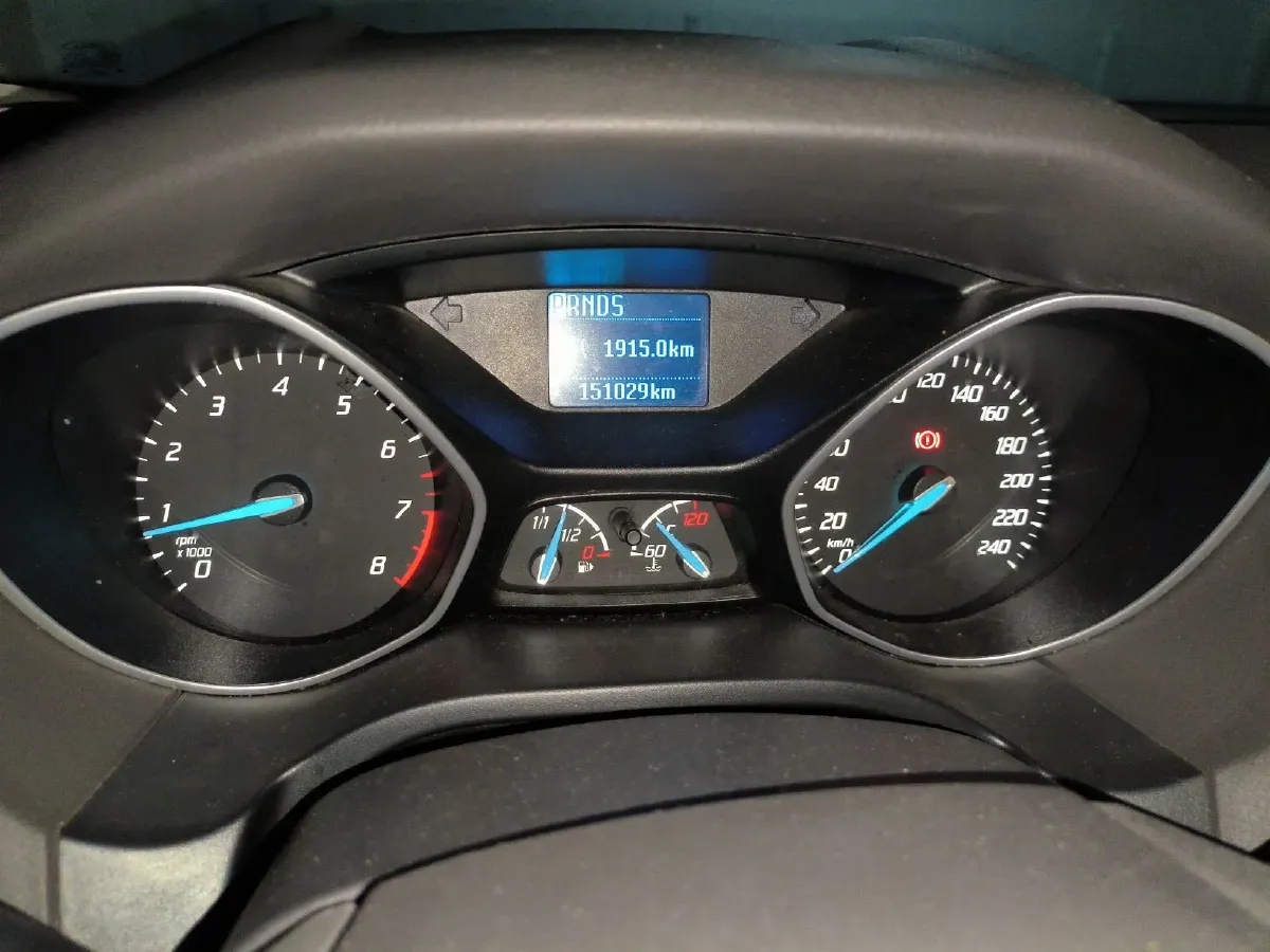 2012 Ford Focus 1.6L 125HP L4 6DCT,autocango,china used car exporter,china ev exporter,chinese used car exporter,chinese used ev exporter