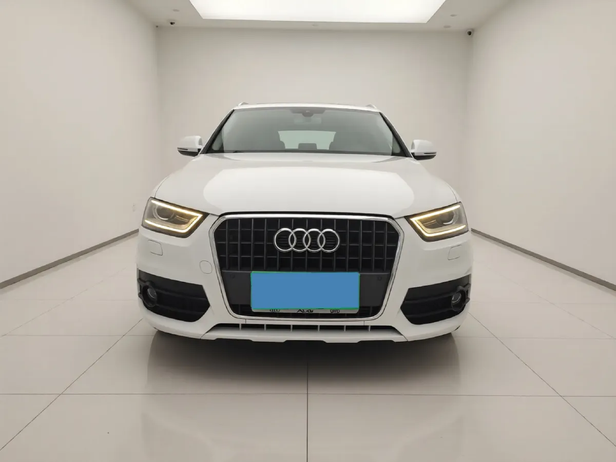 2015 Audi Q3 2.0T 170HP L4 7DCT,autocango,china used car exporter,china ev exporter,chinese used car exporter,chinese used ev exporter