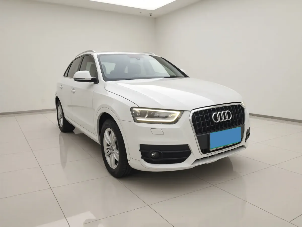 2015 Audi Q3 2.0T 170HP L4 7DCT,autocango,china used car exporter,china ev exporter,chinese used car exporter,chinese used ev exporter