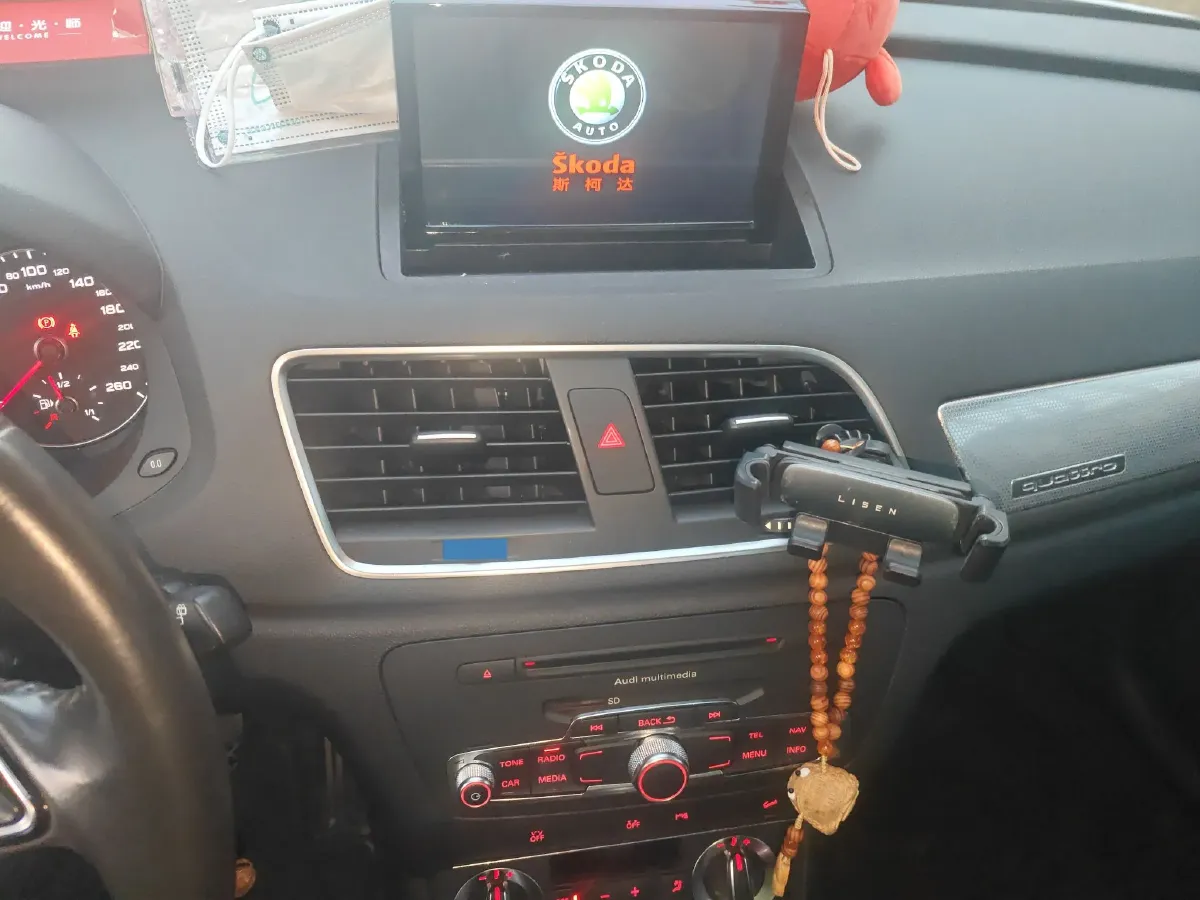 2015 Audi Q3 2.0T 170HP L4 7DCT,autocango,china used car exporter,china ev exporter,chinese used car exporter,chinese used ev exporter