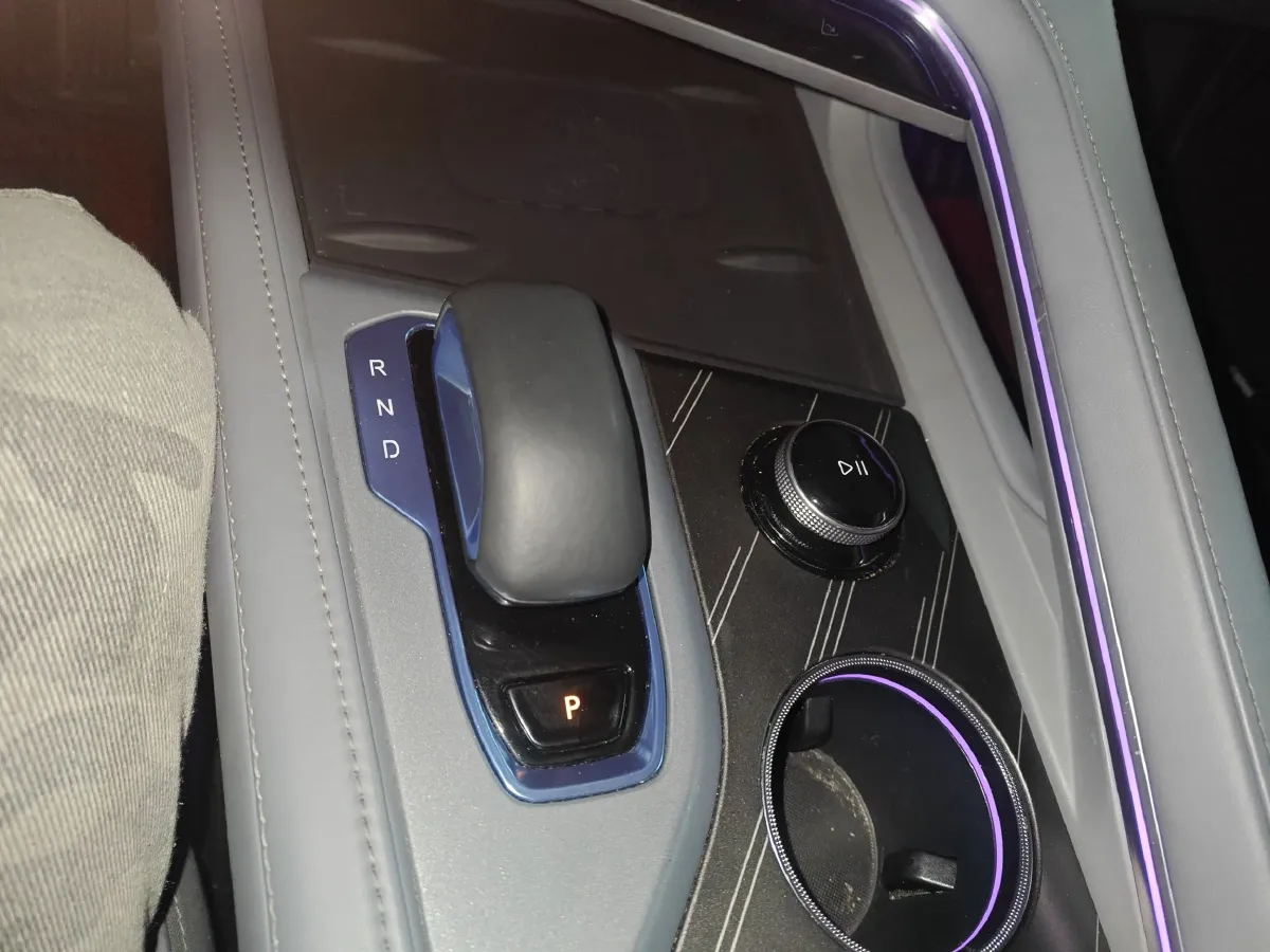 2024 Zeekr 001 BEV 100KWH,autocango,china used car exporter,china ev exporter,chinese used car exporter,chinese used ev exporter