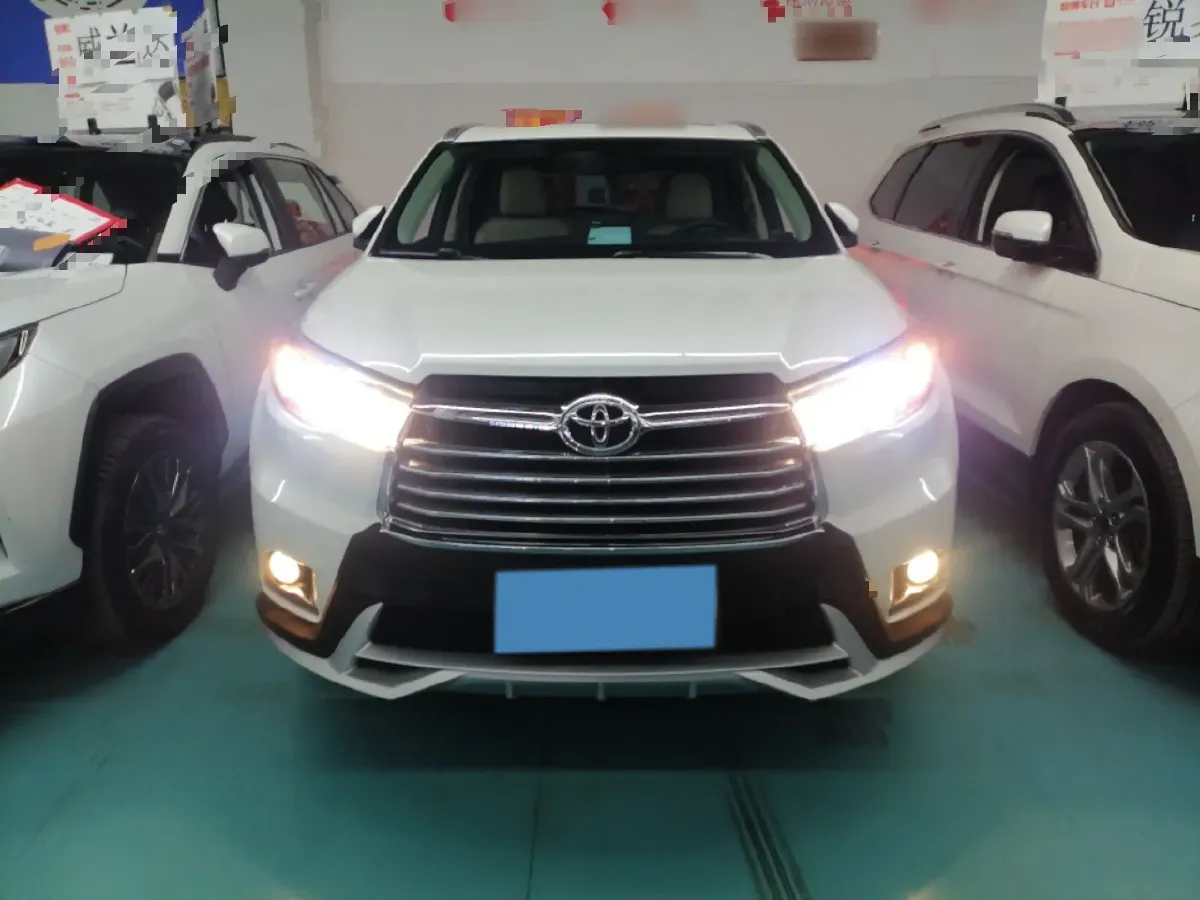 2015 Toyota Highlander 2.0T 220HP L4 6AT,autocango,china used car exporter,china ev exporter,chinese used car exporter,chinese used ev exporter