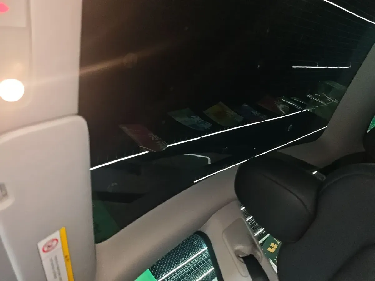 2024 Tesla Model Y BEV 60KWH,autocango,china used car exporter,china ev exporter,chinese used car exporter,chinese used ev exporter