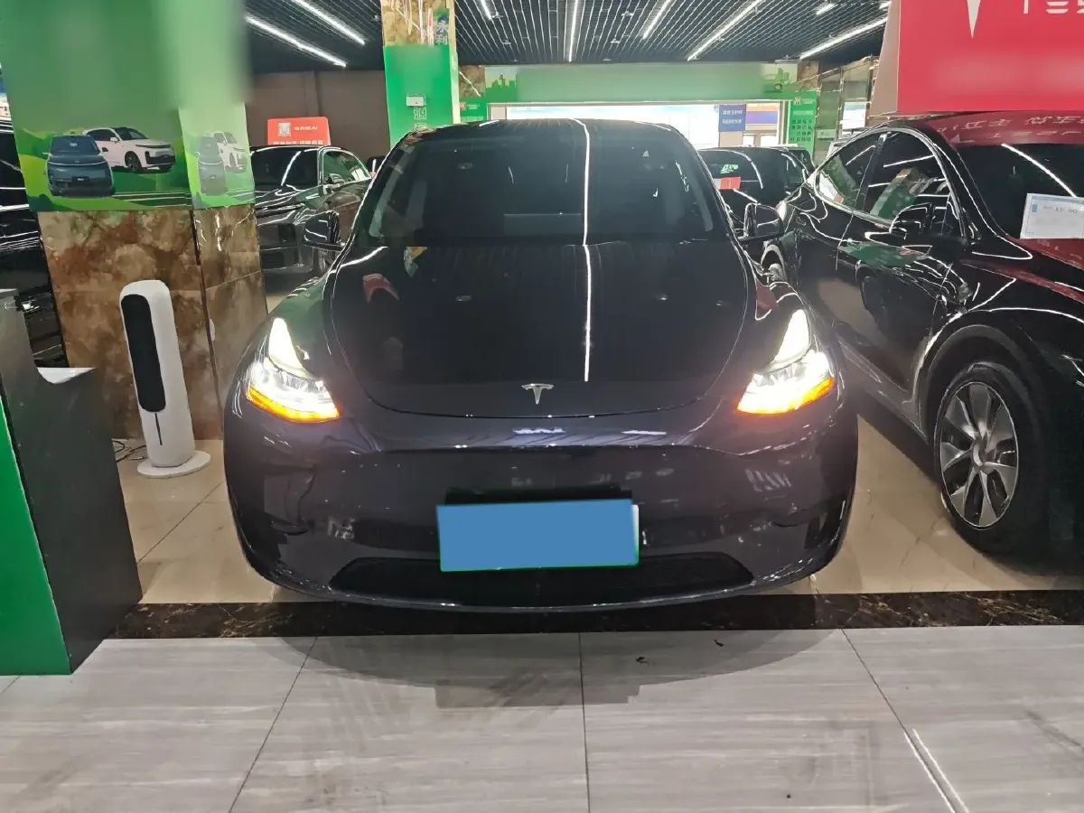 2024 Tesla Model Y BEV 60KWH,autocango,china used car exporter,china ev exporter,chinese used car exporter,chinese used ev exporter