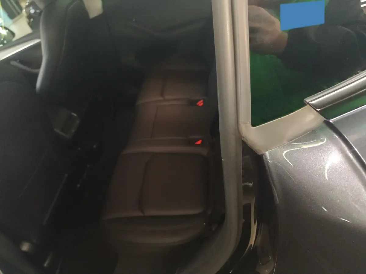 2024 Tesla Model Y BEV 60KWH,autocango,china used car exporter,china ev exporter,chinese used car exporter,chinese used ev exporter