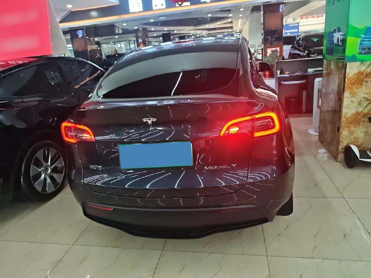 2024 Tesla Model Y BEV 60KWH,autocango,china used car exporter,china ev exporter,chinese used car exporter,chinese used ev exporter