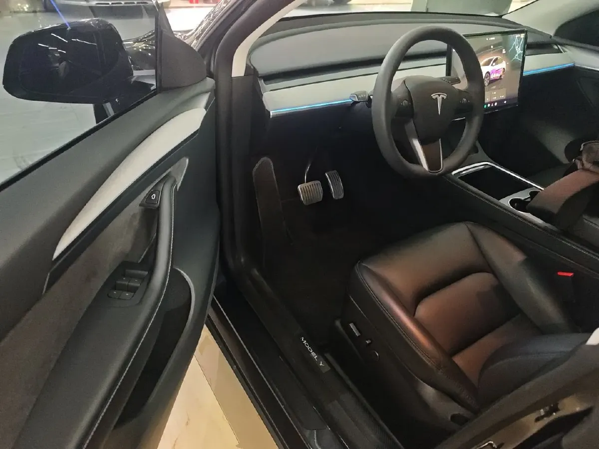 2024 Tesla Model Y BEV 60KWH,autocango,china used car exporter,china ev exporter,chinese used car exporter,chinese used ev exporter