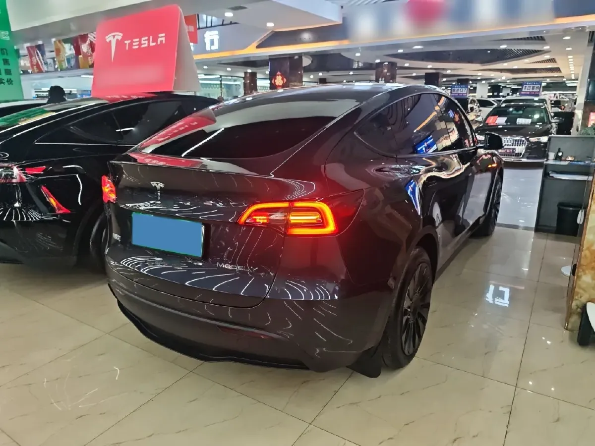 2024 Tesla Model Y BEV 60KWH,autocango,china used car exporter,china ev exporter,chinese used car exporter,chinese used ev exporter
