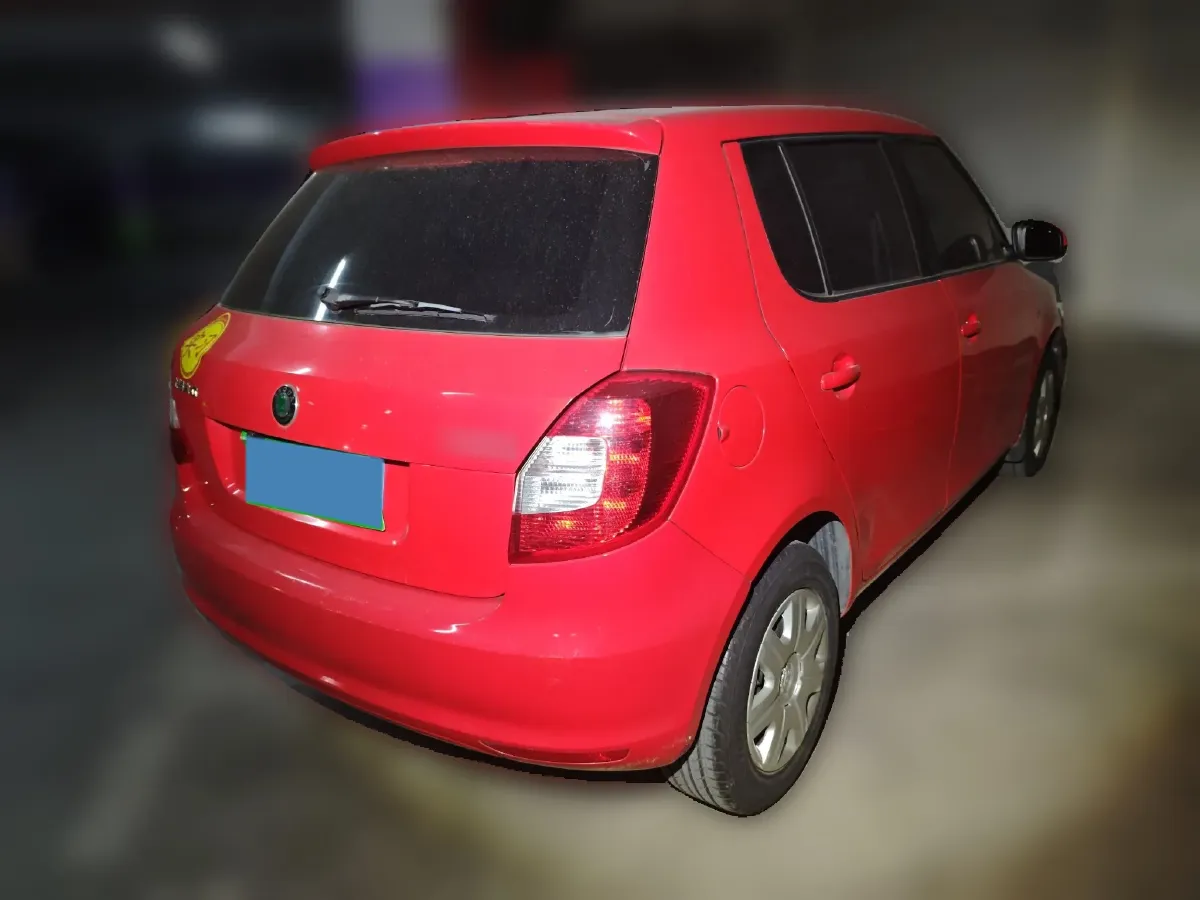 2012 Skoda Fabia 1.4L 86HP L4 6AT,autocango,china used car exporter,china ev exporter,chinese used car exporter,chinese used ev exporter