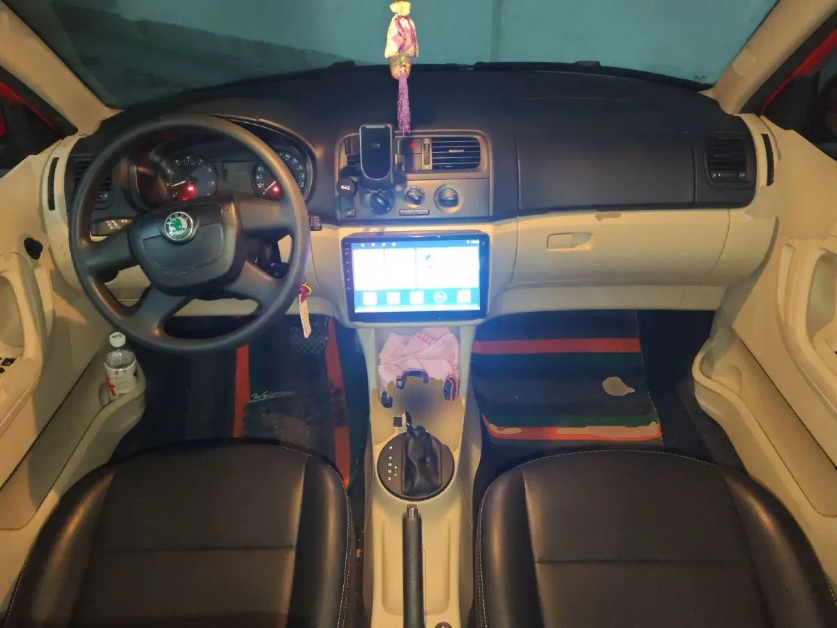 2012 Skoda Fabia 1.4L 86HP L4 6AT,autocango,china used car exporter,china ev exporter,chinese used car exporter,chinese used ev exporter