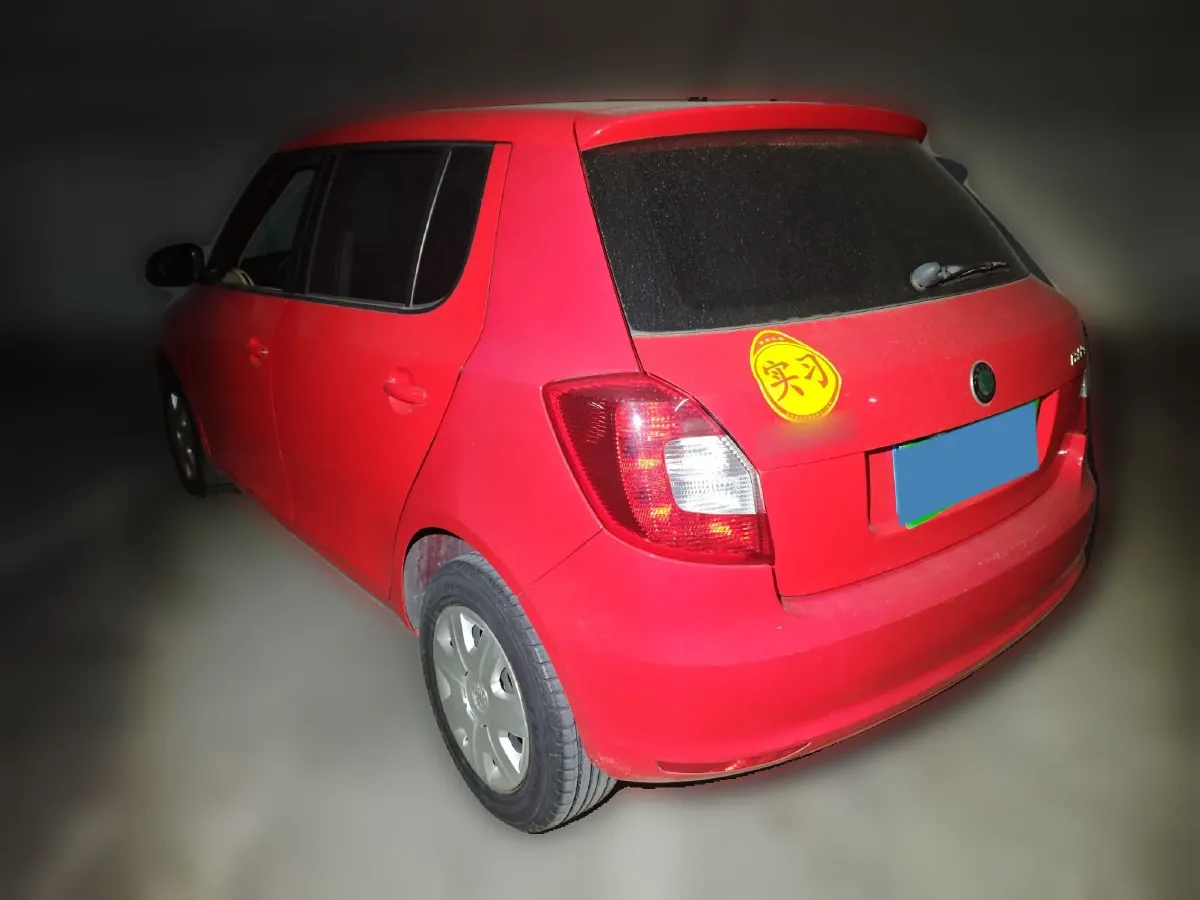 2012 Skoda Fabia 1.4L 86HP L4 6AT,autocango,china used car exporter,china ev exporter,chinese used car exporter,chinese used ev exporter