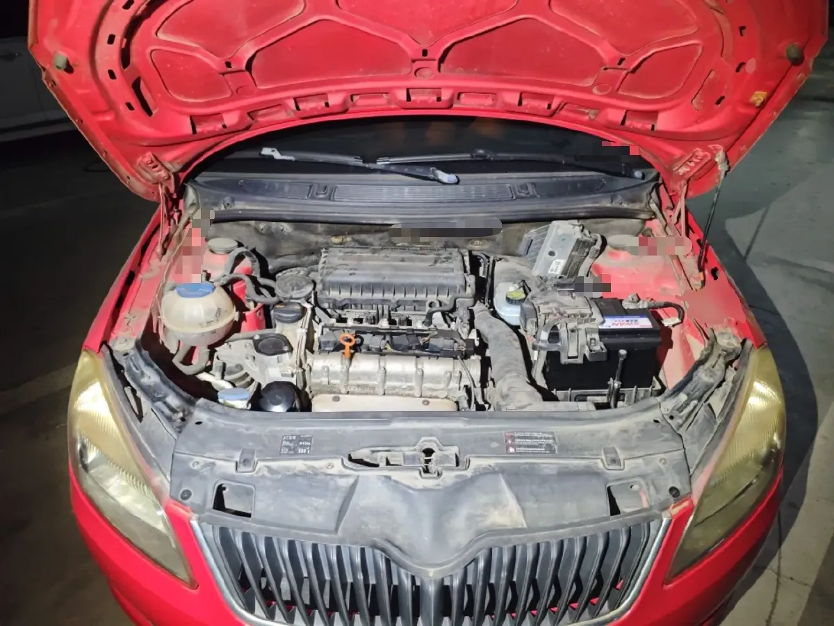 2012 Skoda Fabia 1.4L 86HP L4 6AT,autocango,china used car exporter,china ev exporter,chinese used car exporter,chinese used ev exporter