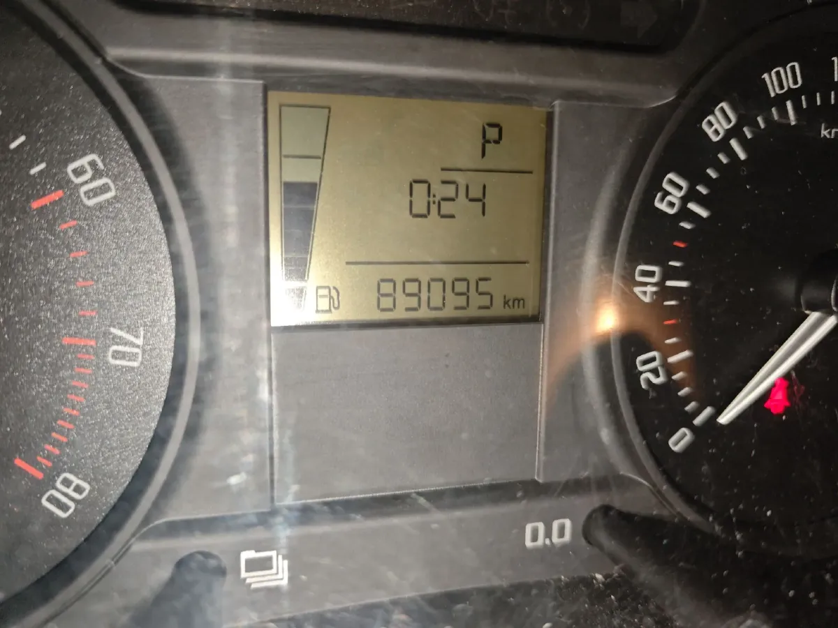 2012 Skoda Fabia 1.4L 86HP L4 6AT,autocango,china used car exporter,china ev exporter,chinese used car exporter,chinese used ev exporter