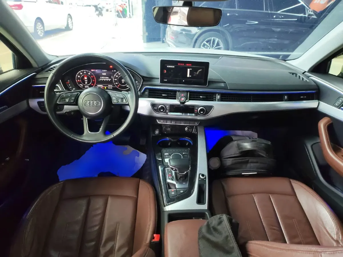 2018 Audi A4L 2.0T 190HP L4 7DCT,autocango,china used car exporter,china ev exporter,chinese used car exporter,chinese used ev exporter