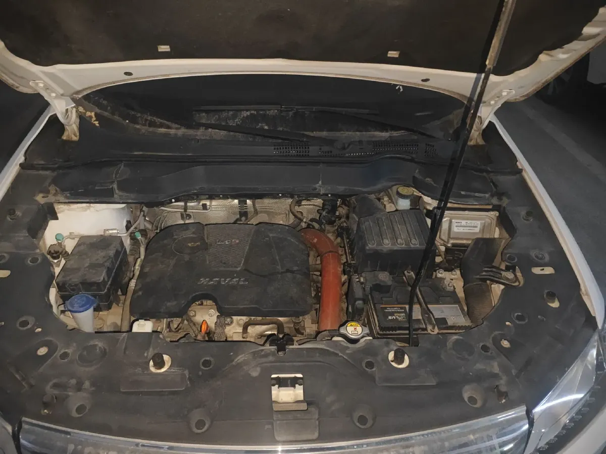 2014 Haval H2 1.5T 150HP L4 6MT,autocango,china used car exporter,china ev exporter,chinese used car exporter,chinese used ev exporter