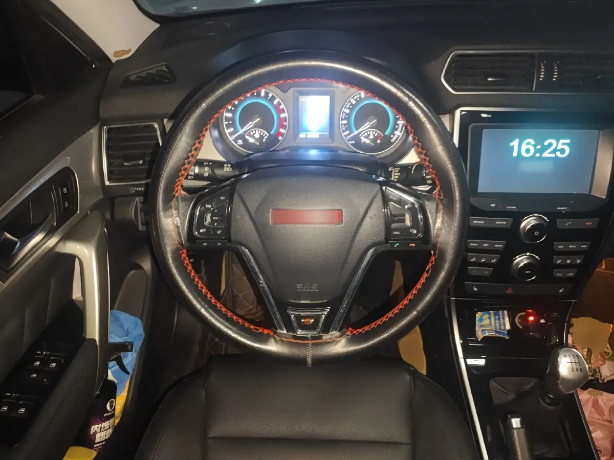 2014 Haval H2 1.5T 150HP L4 6MT,autocango,china used car exporter,china ev exporter,chinese used car exporter,chinese used ev exporter