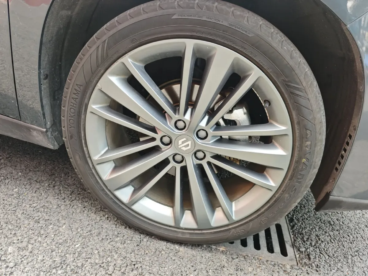 2024 Leapmotor C16 1.5L 95HP L4 REEV 28.4KWH,autocango,china used car exporter,china ev exporter,chinese used car exporter,chinese used ev exporter