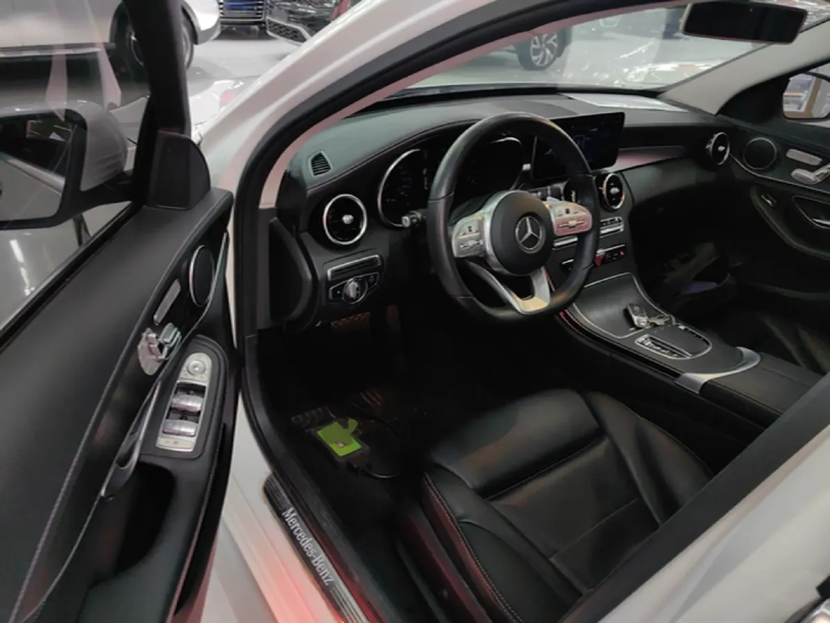 2020 Mercedes-Benz C Class 1.5T 184HP L4 9AT,autocango,china used car exporter,china ev exporter,chinese used car exporter,chinese used ev exporter