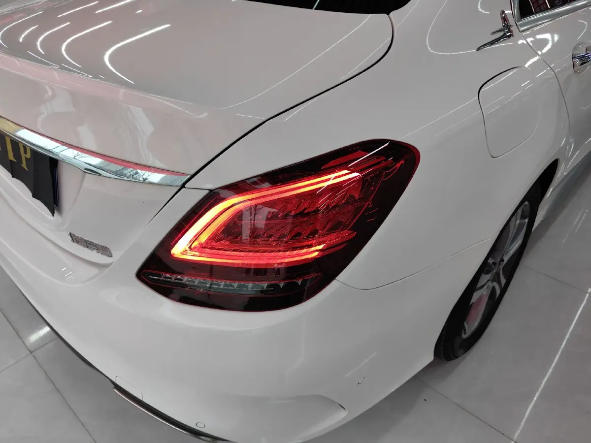 2020 Mercedes-Benz C Class 1.5T 184HP L4 9AT,autocango,china used car exporter,china ev exporter,chinese used car exporter,chinese used ev exporter