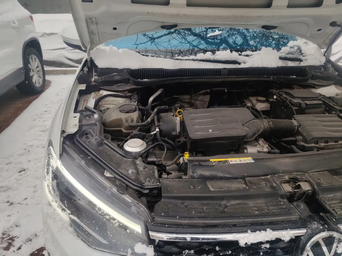 2023 Geely Coolray 1.5T 181HP L4 7DCT,autocango,china used car exporter,china ev exporter,chinese used car exporter,chinese used ev exporter