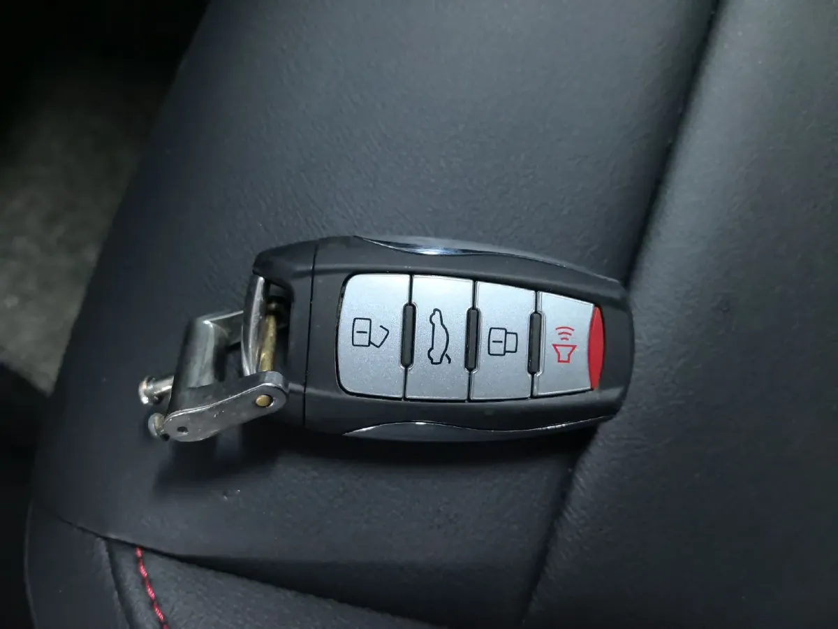 2019 Toyota Yaris L 1.5L 110HP L4 CVT,autocango,china used car exporter,china ev exporter,chinese used car exporter,chinese used ev exporter