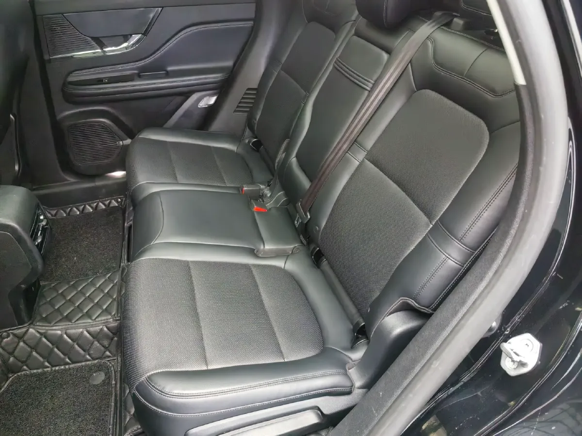 2021 Toyota Wildlander 2.5L 180HP L4 E-CVT PHEV 15.984KWH,autocango,china used car exporter,china ev exporter,chinese used car exporter,chinese used ev exporter