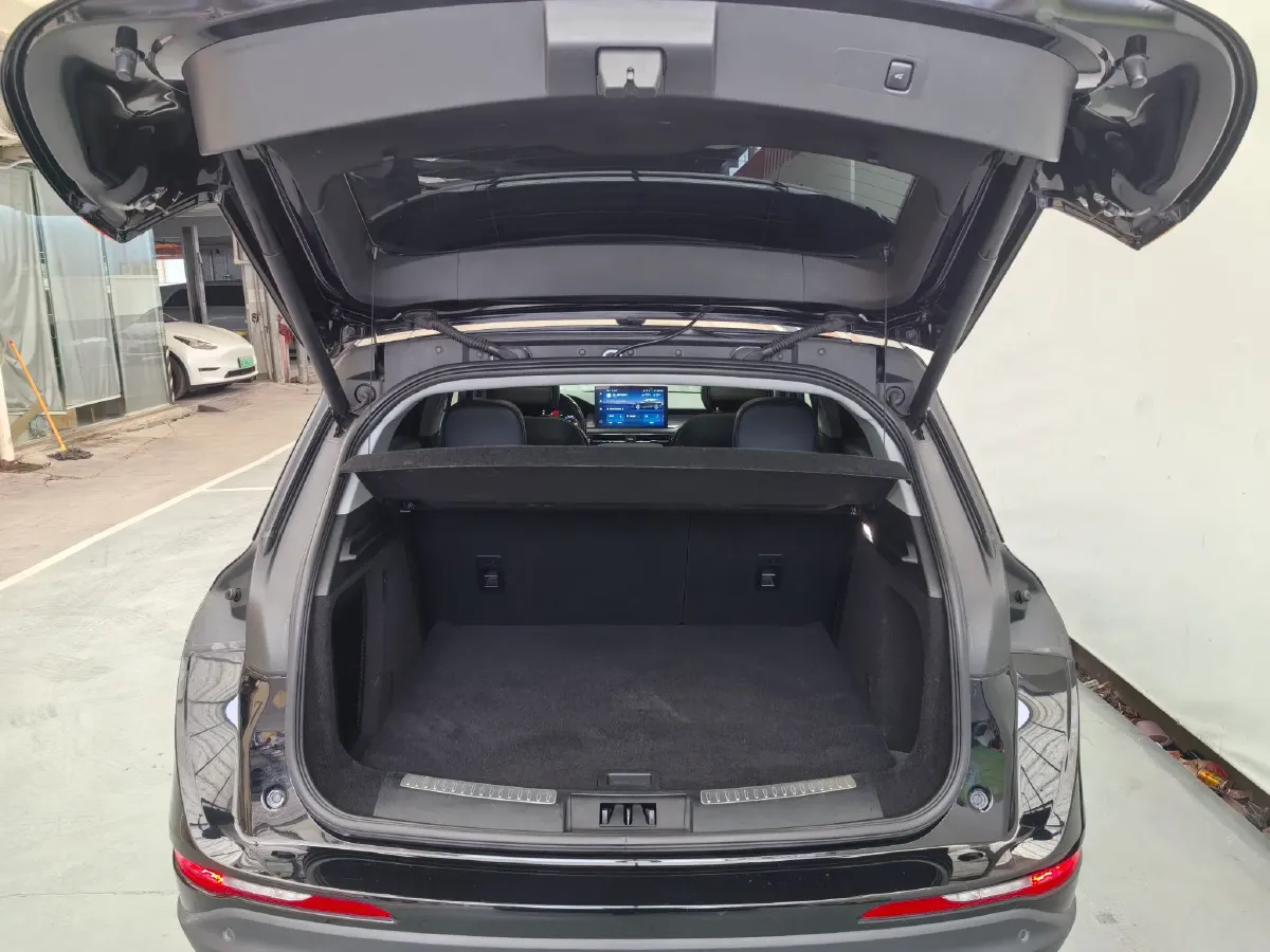 2021 Toyota Wildlander 2.5L 180HP L4 E-CVT PHEV 15.984KWH,autocango,china used car exporter,china ev exporter,chinese used car exporter,chinese used ev exporter