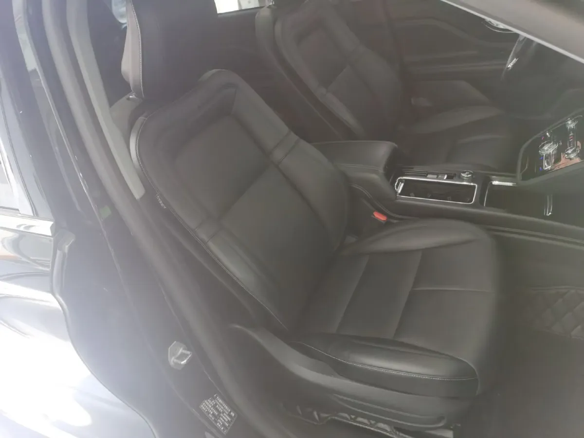 2021 Toyota Wildlander 2.5L 180HP L4 E-CVT PHEV 15.984KWH,autocango,china used car exporter,china ev exporter,chinese used car exporter,chinese used ev exporter