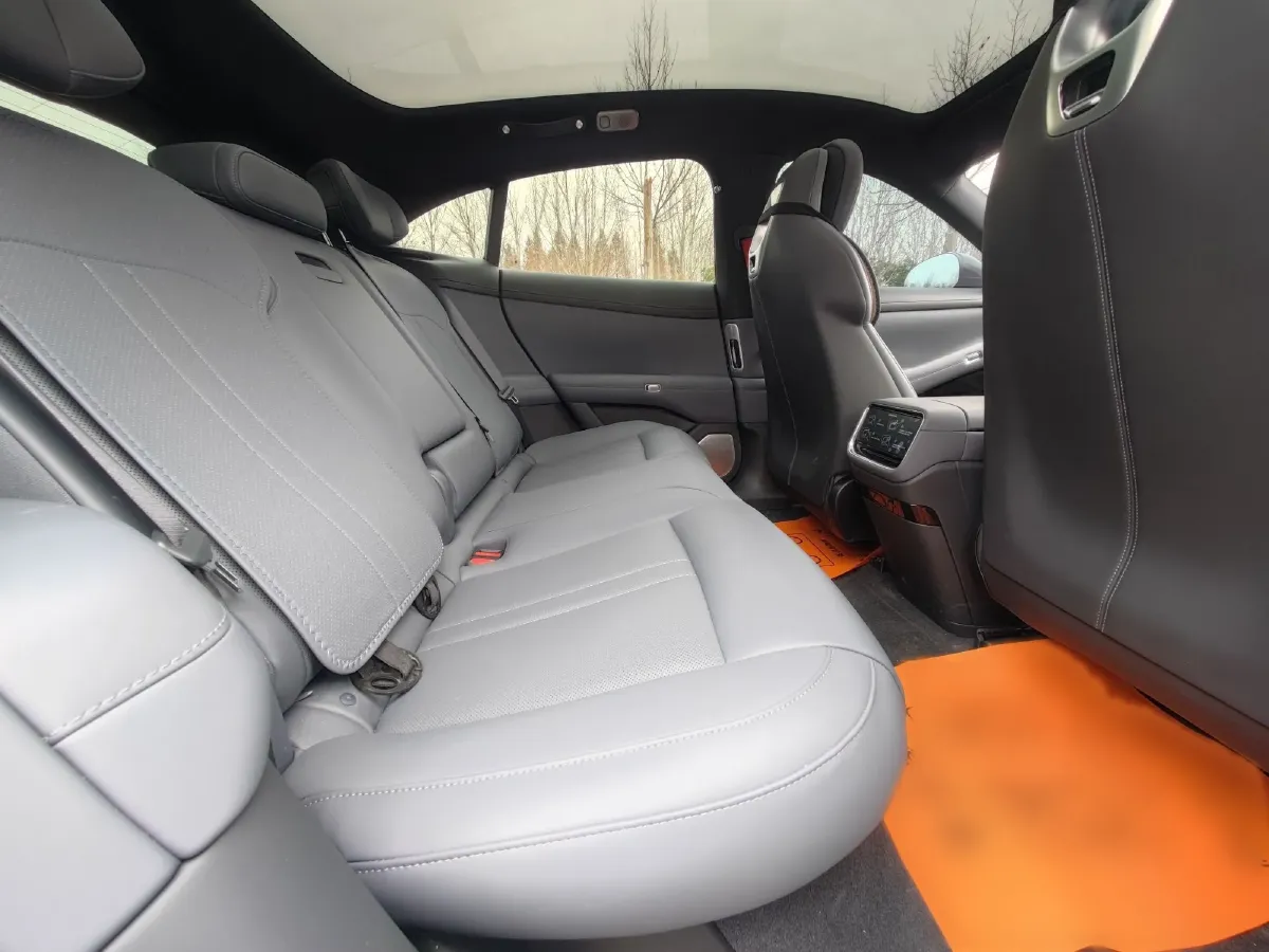 2025 MI YU7 BEV 96.3KWH,autocango,china used car exporter,china ev exporter,chinese used car exporter,chinese used ev exporter