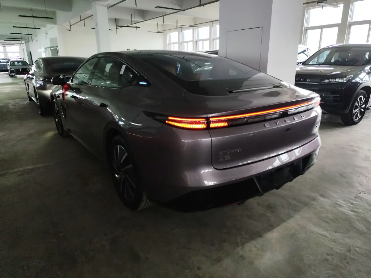 2025 Exceed Sterra ES REEV 156HP REEV 34.7KWH,autocango,china used car exporter,china ev exporter,chinese used car exporter,chinese used ev exporter
