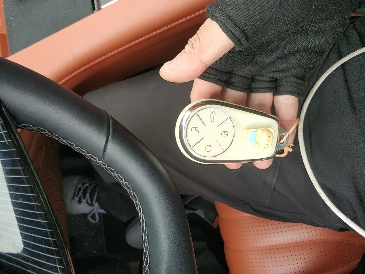 2025 Exceed VXC-DM 1.5T 156HP L4 3DHT PHEV 34.46KWH,autocango,china used car exporter,china ev exporter,chinese used car exporter,chinese used ev exporter