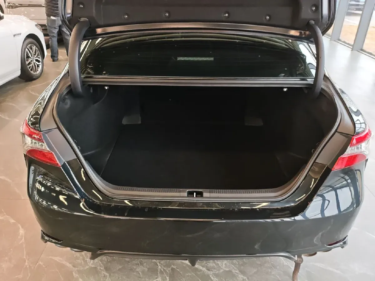 2023 Toyota Camry 2.0L 177HP L4 CVT,autocango,china used car exporter,china ev exporter,chinese used car exporter,chinese used ev exporter