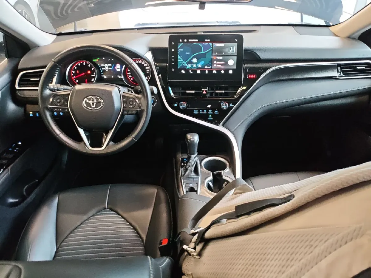 2023 Toyota Camry 2.0L 177HP L4 CVT,autocango,china used car exporter,china ev exporter,chinese used car exporter,chinese used ev exporter