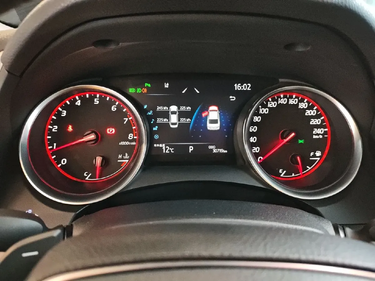 2023 Toyota Camry 2.0L 177HP L4 CVT,autocango,china used car exporter,china ev exporter,chinese used car exporter,chinese used ev exporter