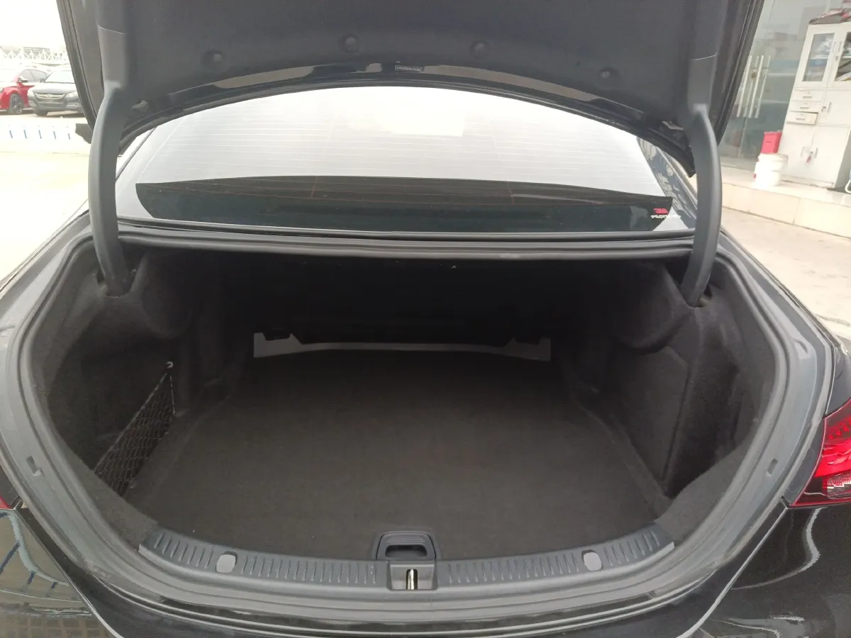 2022 Mercedes-Benz E Class 2.0T 258HP L4 9AT,autocango,china used car exporter,china ev exporter,chinese used car exporter,chinese used ev exporter