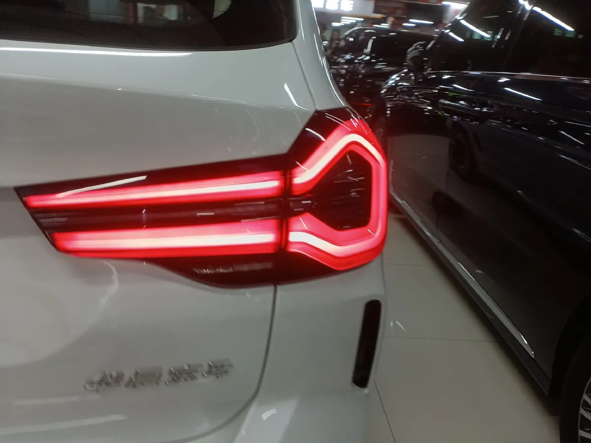 2022 BMW iX3 BEV 80KWH,autocango,china used car exporter,china ev exporter,chinese used car exporter,chinese used ev exporter