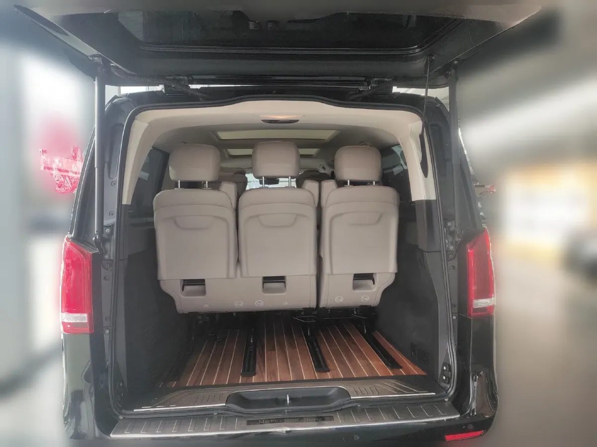 2021 Mercedes-Benz V Class 2.0T 211HP L4 9AT,autocango,china used car exporter,china ev exporter,chinese used car exporter,chinese used ev exporter