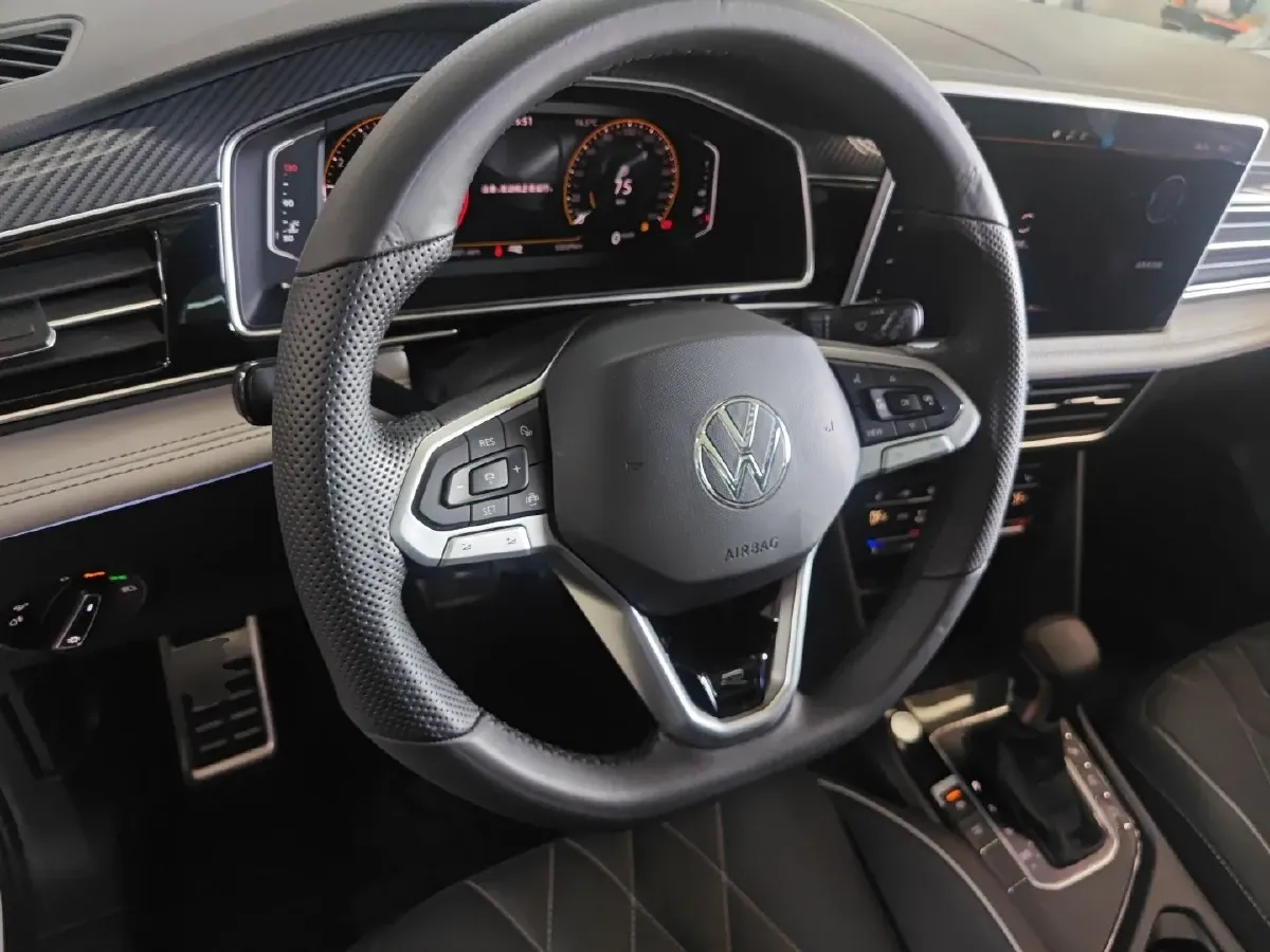 2024 Ford Transit 2.0T 143HP L4 9AT,autocango,china used car exporter,china ev exporter,chinese used car exporter,chinese used ev exporter