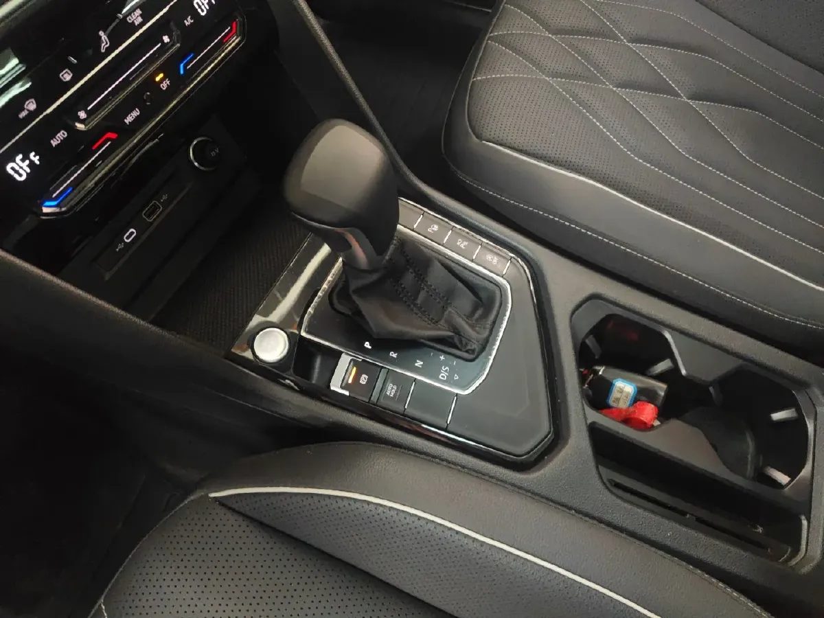 2024 Ford Transit 2.0T 143HP L4 9AT,autocango,china used car exporter,china ev exporter,chinese used car exporter,chinese used ev exporter