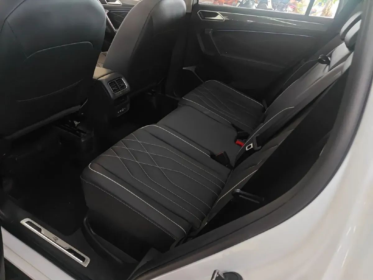 2024 Ford Transit 2.0T 143HP L4 9AT,autocango,china used car exporter,china ev exporter,chinese used car exporter,chinese used ev exporter