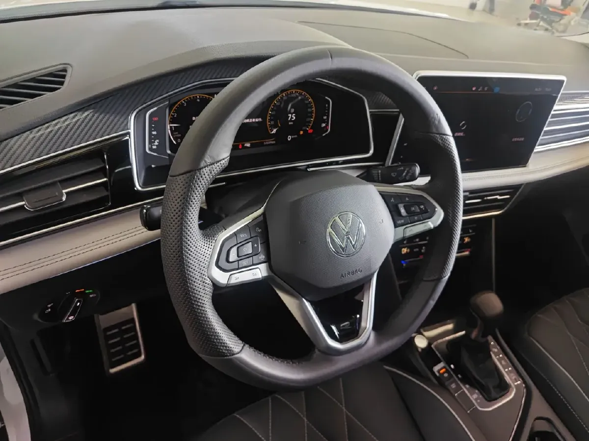 2024 Ford Transit 2.0T 143HP L4 9AT,autocango,china used car exporter,china ev exporter,chinese used car exporter,chinese used ev exporter