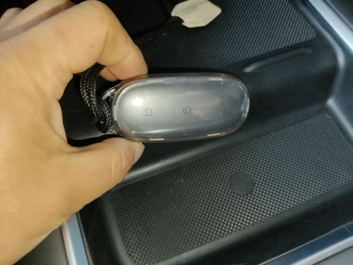 2022 Li L9 Range Extended 154HP REEV 42.6KWH,autocango,china used car exporter,china ev exporter,chinese used car exporter,chinese used ev exporter