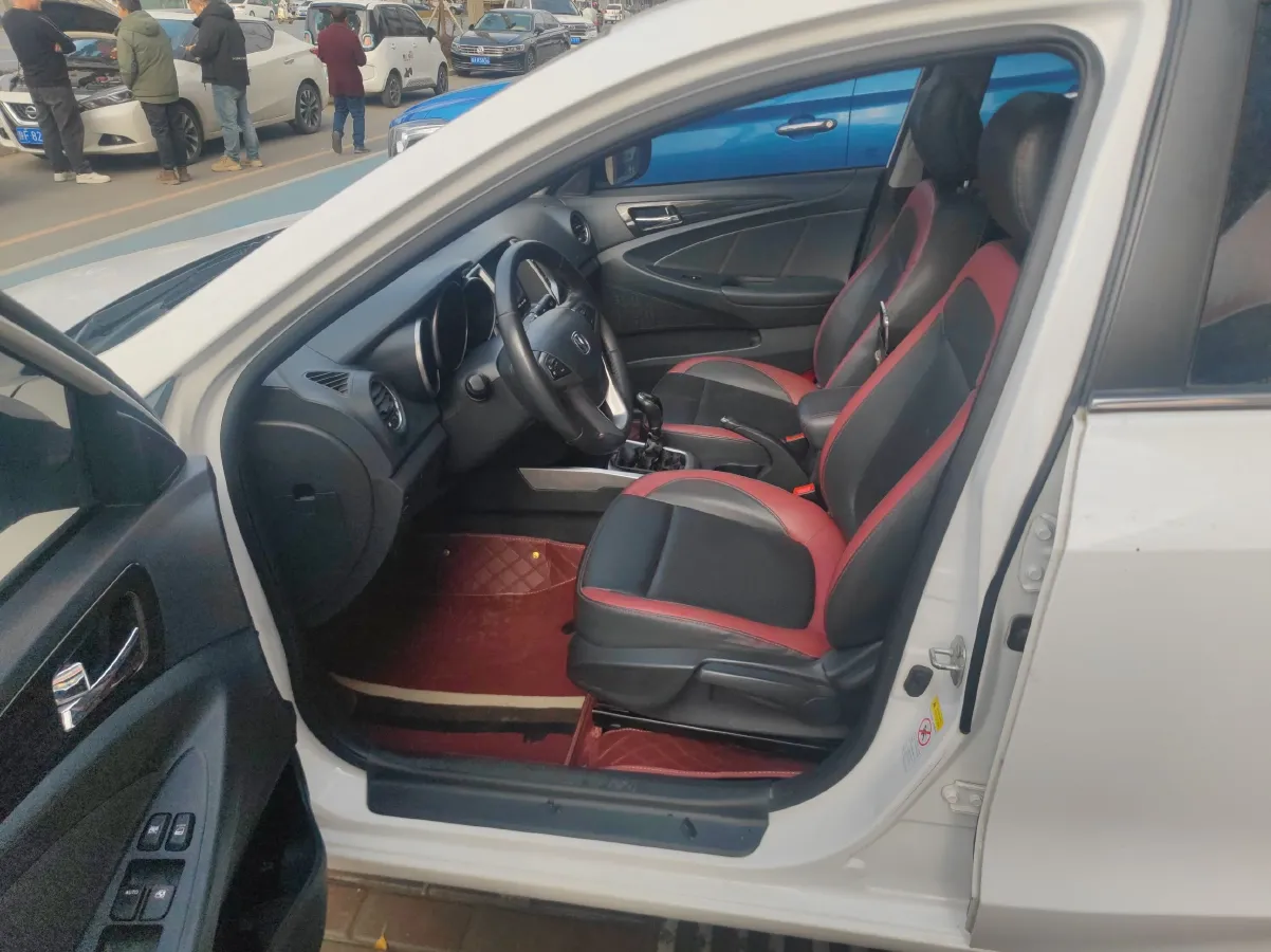 2015 ChangAn Eado XT 1.6L 125HP L4 5MT,autocango,china used car exporter,china ev exporter,chinese used car exporter,chinese used ev exporter