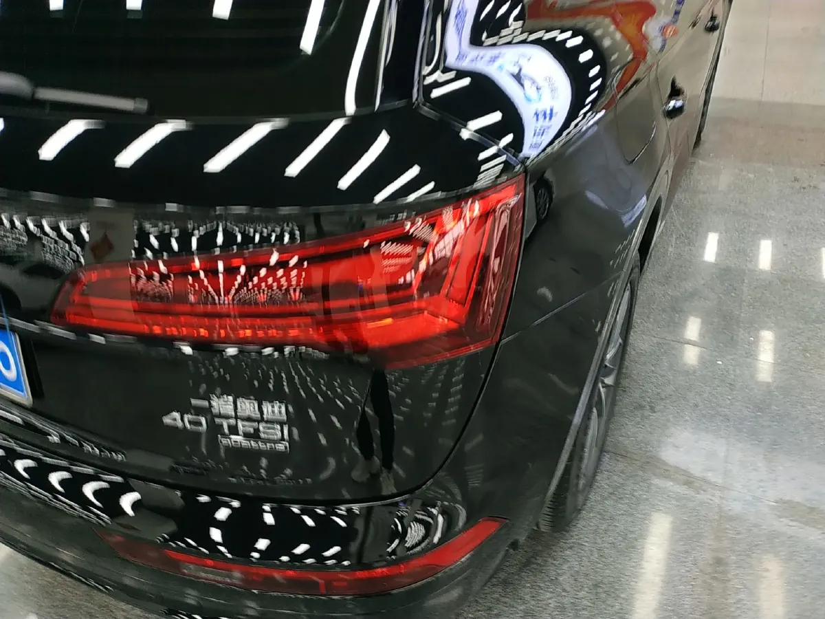 2024 Audi Q5L 2.0T 190HP L4 7DCT,autocango,china used car exporter,china ev exporter,chinese used car exporter,chinese used ev exporter