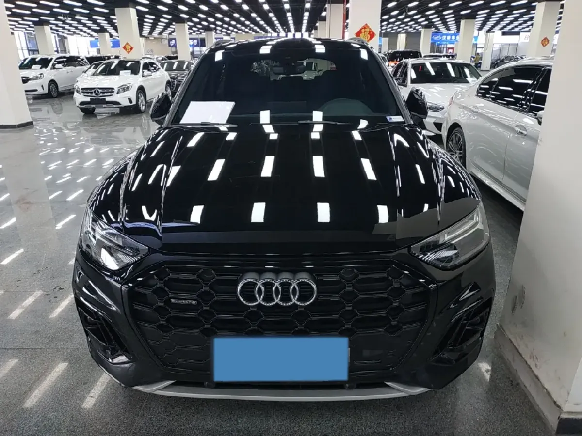 2024 Audi Q5L 2.0T 190HP L4 7DCT,autocango,china used car exporter,china ev exporter,chinese used car exporter,chinese used ev exporter