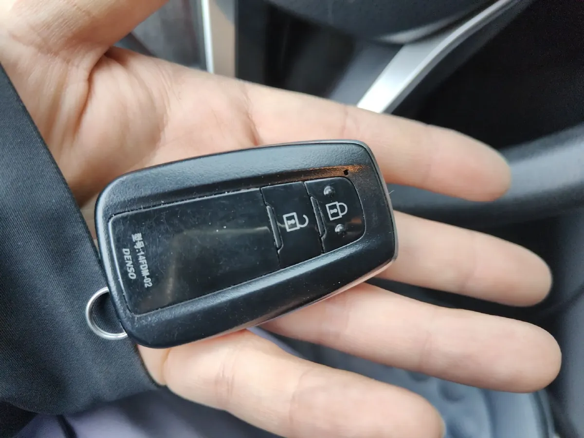 2020 Toyota RAV4 2.0L 171HP L4 CVT,autocango,china used car exporter,china ev exporter,chinese used car exporter,chinese used ev exporter