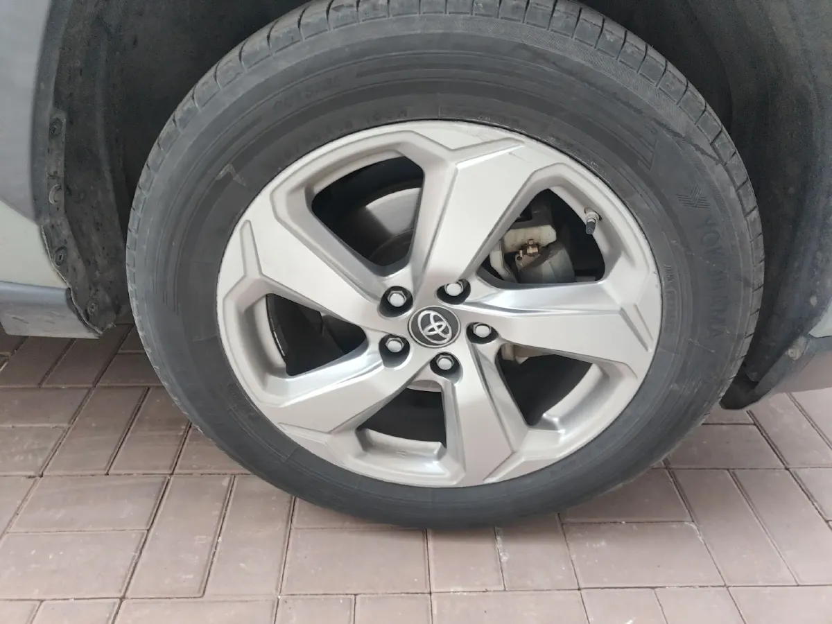 2020 Toyota RAV4 2.0L 171HP L4 CVT,autocango,china used car exporter,china ev exporter,chinese used car exporter,chinese used ev exporter